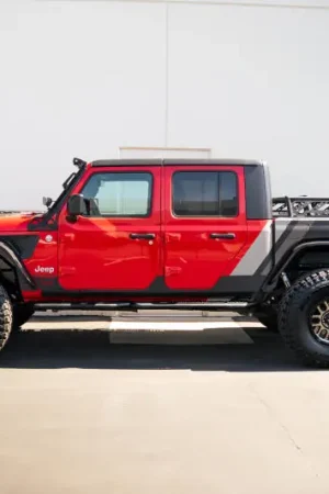 DV8 Offroad 20-23 Jeep Gladiator JT Body/Pinch Weld Mounted Step Handmade