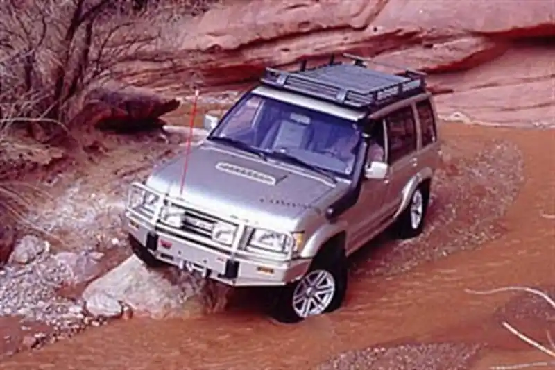 ARB Winchbar Suit Flares Srs 98-03 Trooper (Fit Kit NOT Included) Special Offer