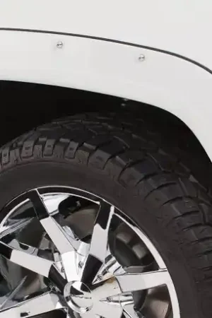 Bushwacker 11-18 Jeep Grand Cherokee Pocket Style Flares 2pc Does Not Fit SRT8 - Black Order Now