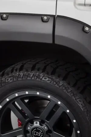 Wholesale Bushwacker 14-18 Toyota 4Runner Pocket Style Flares 2pc Excludes Limited - Black