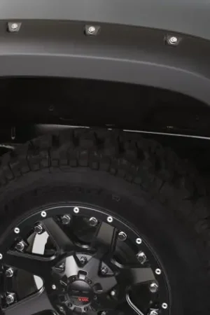 Bushwacker 15-18 GMC Canyon (Excl. ZR2) Fleetside Pocket Style Flares 2pc 74.0in Bed - Black Authentic