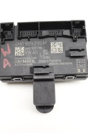 Modern Audi Rear Door / Window Control Module 4M0959795M
